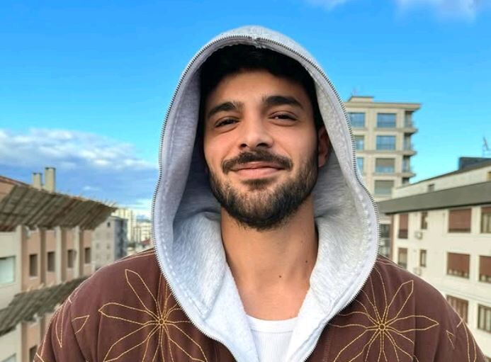 Halit Özgür Sarı Kimdir Nereli Ve Kaç Yaşında (1)