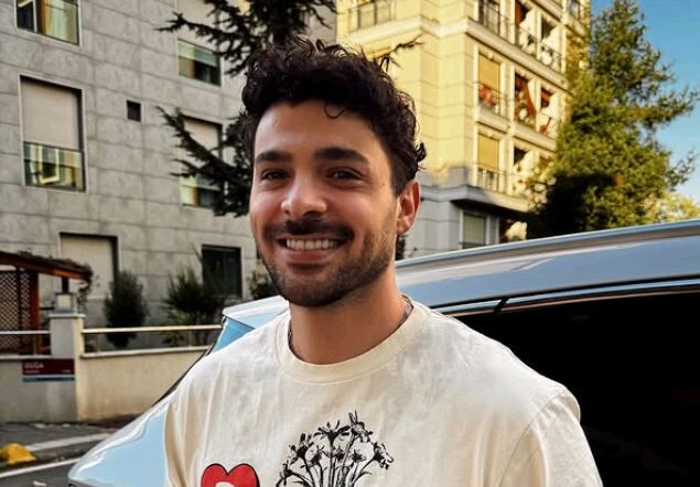 Halit Özgür Sarı Kimdir Nereli Ve Kaç Yaşında (2)