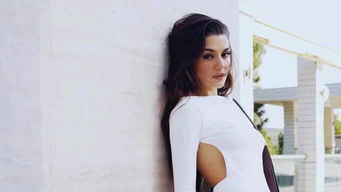 Hande Erçel Kimdir Nereli Ve Kaç Yaşında (3)