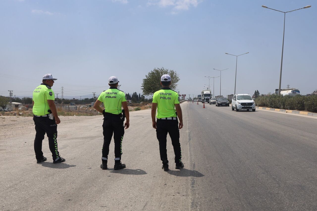 Hatay'da Kırmızı Işık Ihlaline Dron Takibi Ceza Yiyen Sürücüden Anlamlı Sözler (2)