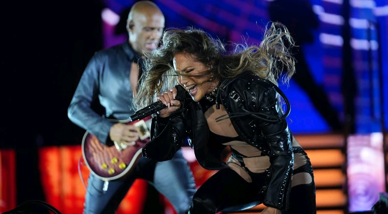 Jennifer Lopez İstanbul’u Salladı Unutulmaz Konserden Renkli Görüntüler (2)