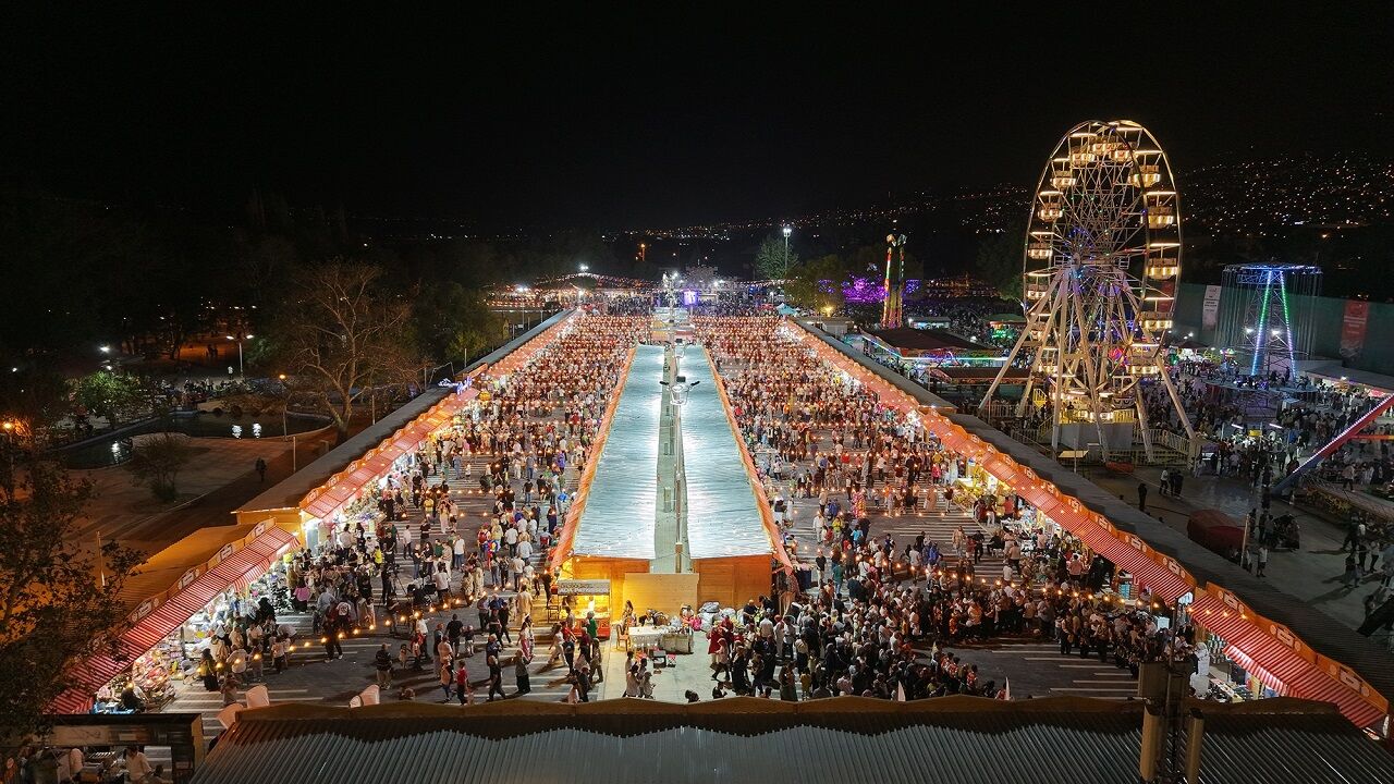 Kahramanmaraş Ağustos Fuarı’nda Tarihi Yoğunluk (2)