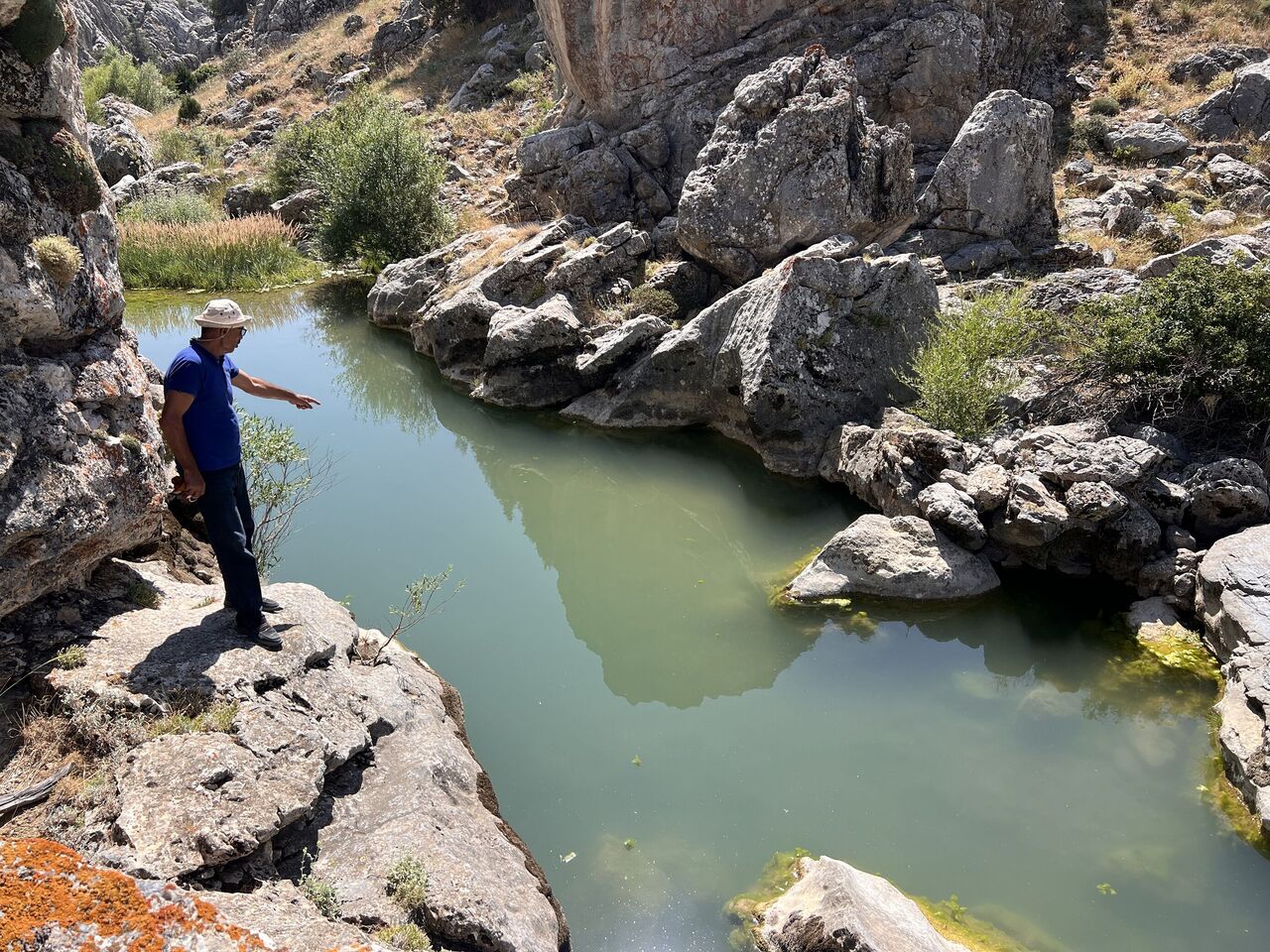 Kahramanmaraş Engizek Yaylası’ndaki Saklı Göl Görenleri Büyülüyor (1)