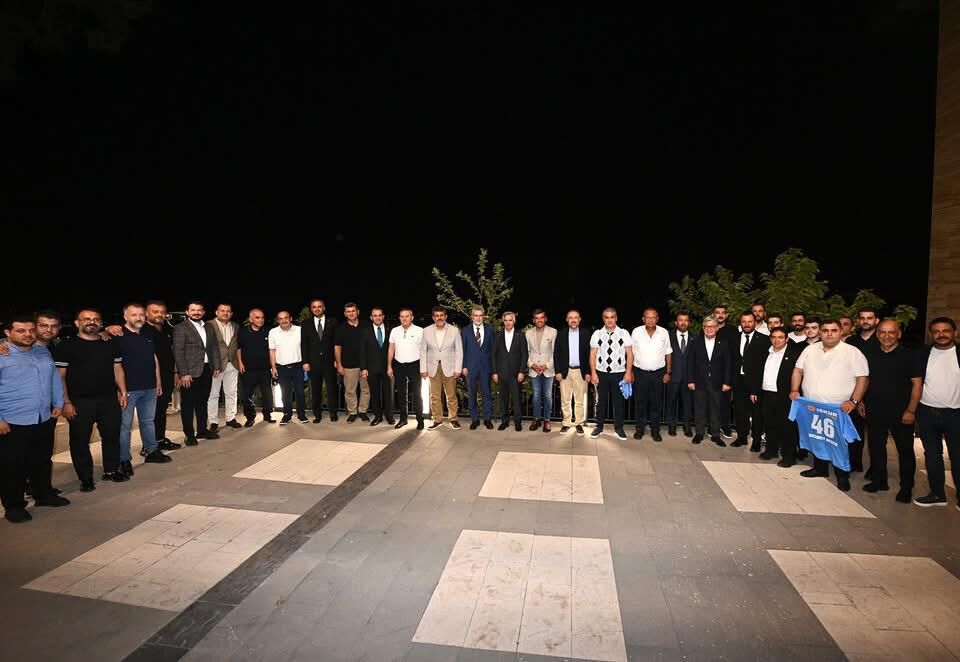 Kahramanmaraş’ın Gururu Akdo, Takımın Yanında Yerini Aldı (4)