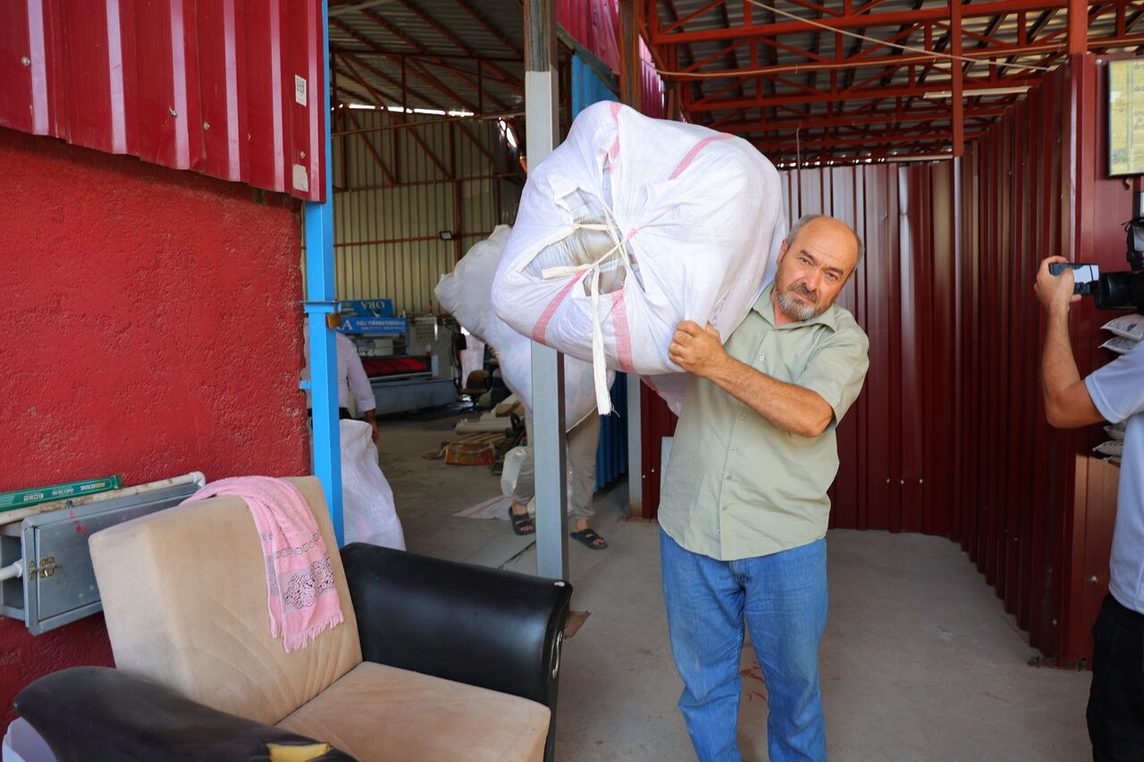 Kahramanmaraşlı Esnaftan Bin Yorganlık Büyük Bağış (6)