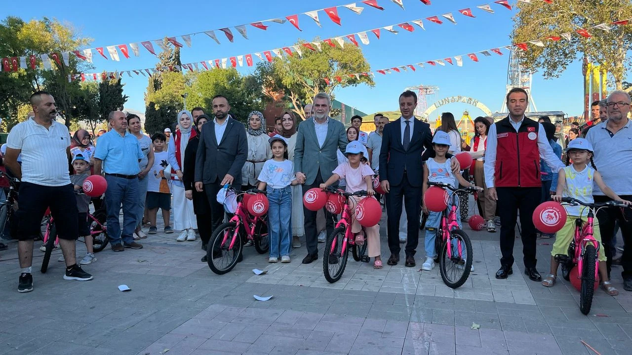 Kahramanmaraş'ta 170 Yetim Çocuğa Bisiklet Hediyesi (2)