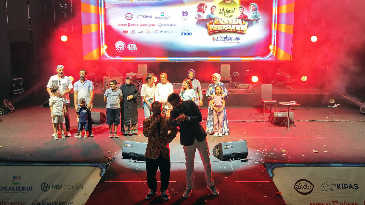 Kahramanmaraş’ta “Aileler Yarışıyor” Programı Izleyicileri Kahkahaya Boğdu (1)