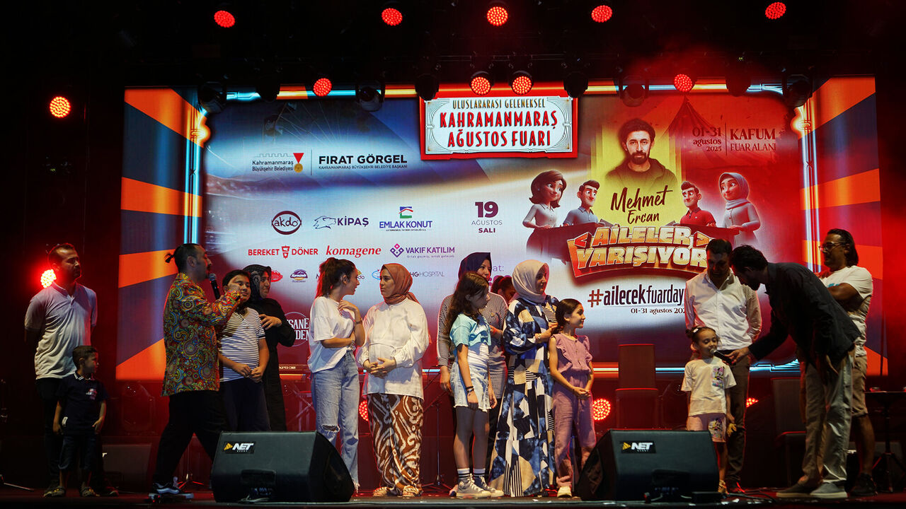 Kahramanmaraş’ta “Aileler Yarışıyor” Programı Izleyicileri Kahkahaya Boğdu (4)