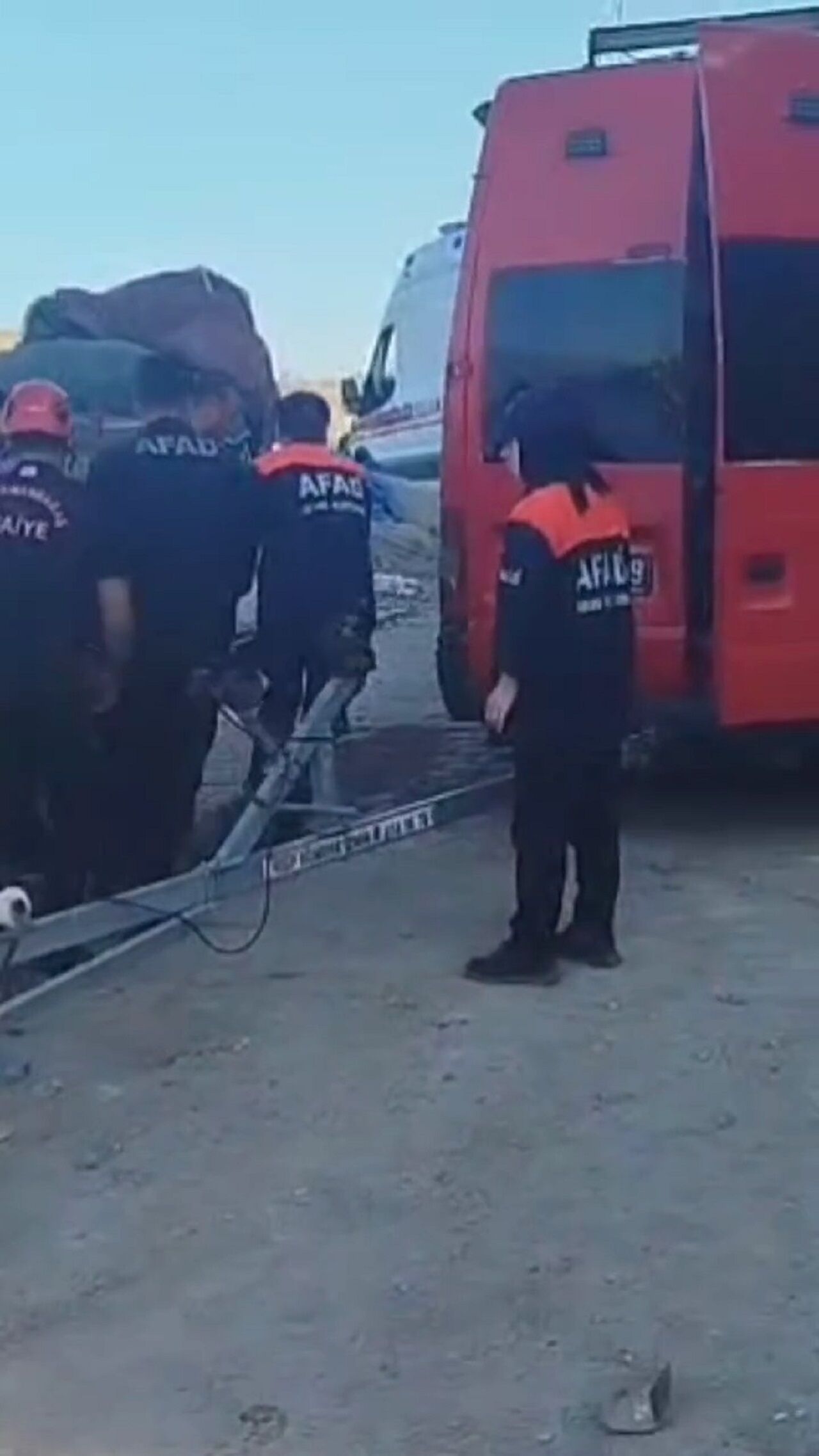 Kahramanmaraş’ta Ayağı Kırılan Vatandaş İtfaiye Kurtardı (3)