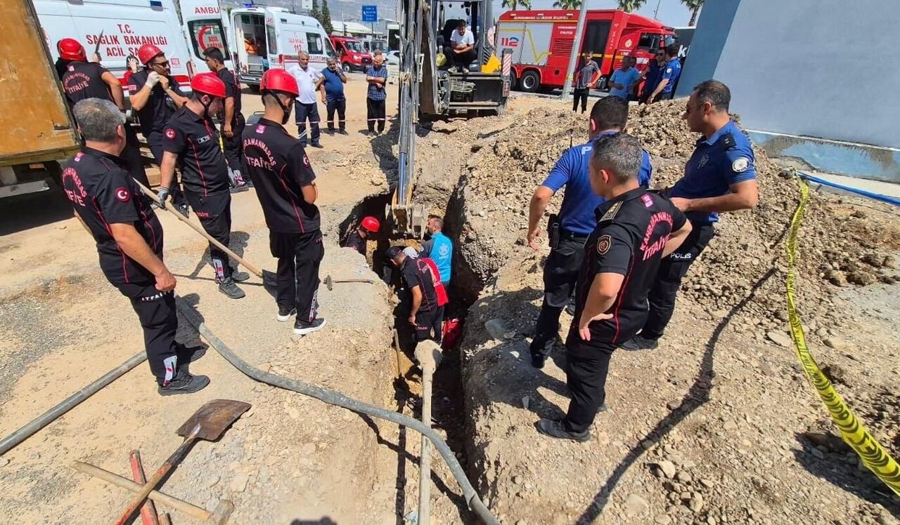 Kahramanmaraş’ta Kazı Faciası İşçi Toprak Altında Kaldı (3)