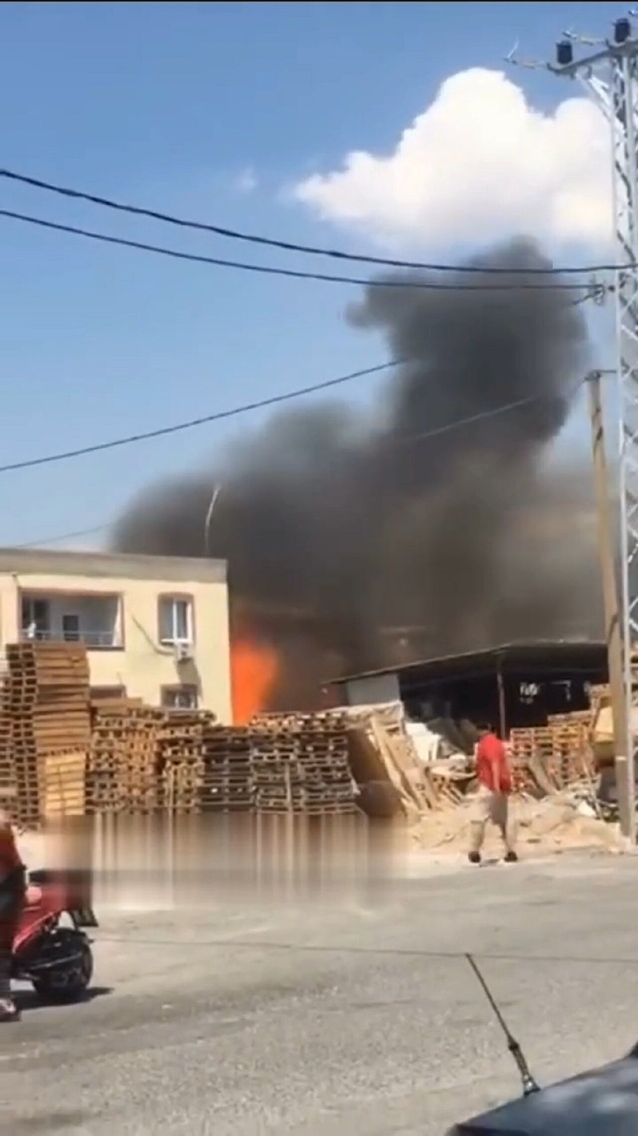 Kahramanmaraş’ta Şok Yangın Aniden Çıkan Yangın Panik Yarattı (2)