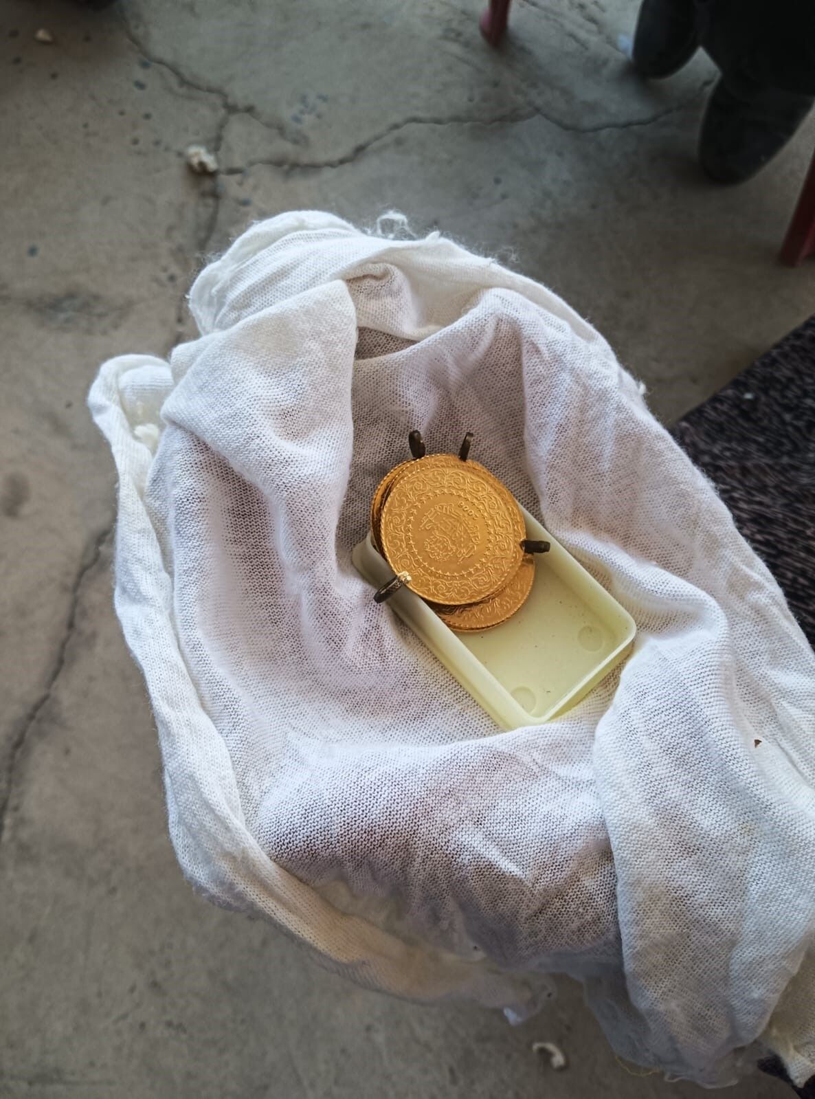 Kahramanmaraş’ta Yastıktan 7 Cumhuriyet Altını Çıktı (5)