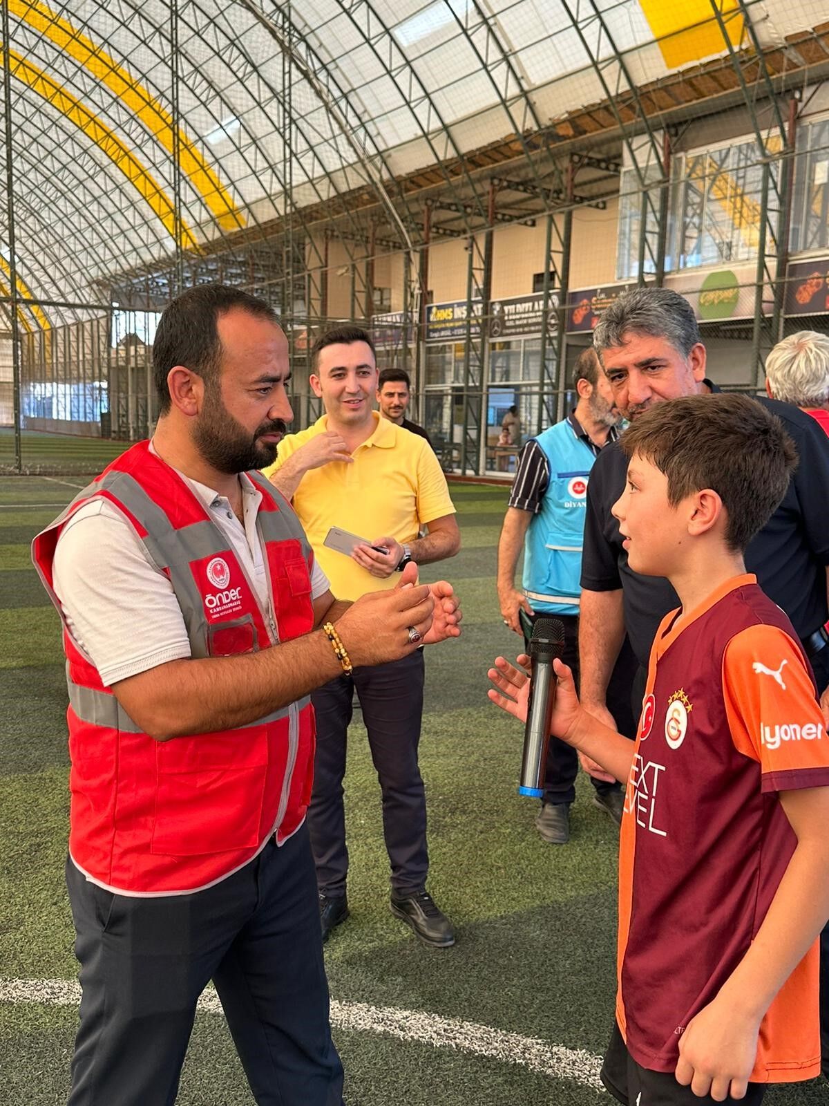 Kahramanmaraş’ta Yaz Kur’an Kursu Öğrencileri Halı Sahada Buluştu (1)