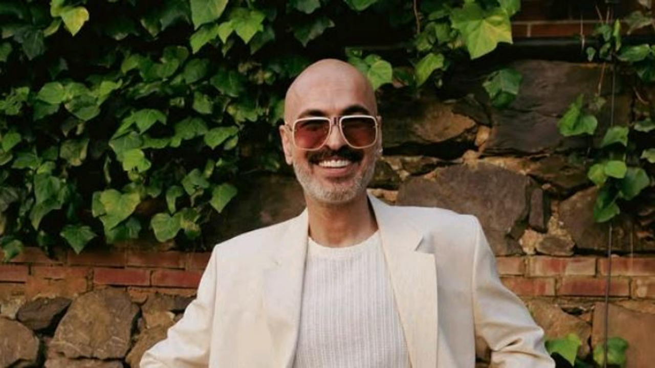 Kahramanmaraş’tan Pop Müziğin Zirvesine Soner Sarıkabadayı Kimdir (8)