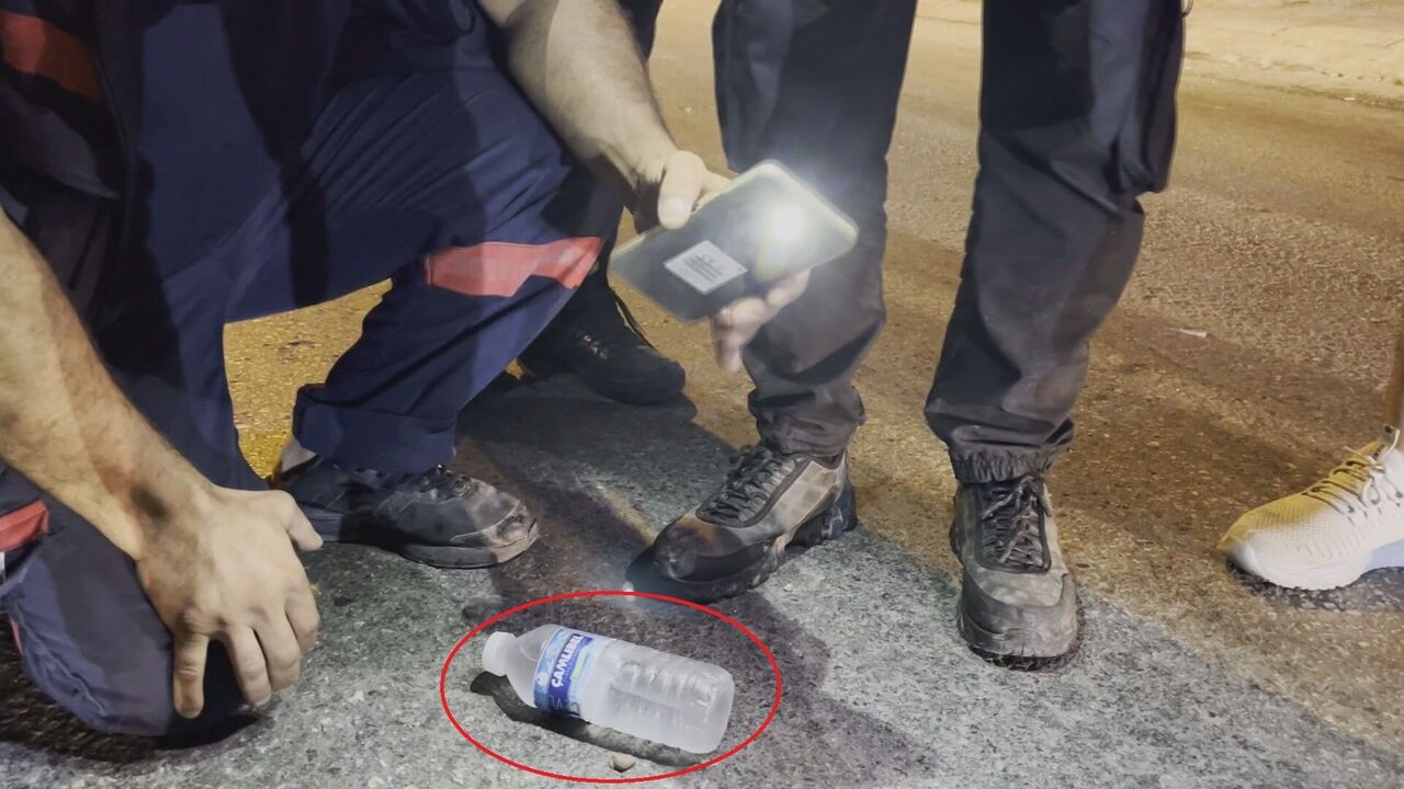 Kazada Kopan Parmağı Gece Karanlığında Arayarak Buldular (2)