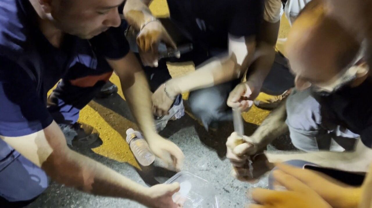 Kazada Kopan Parmağı Gece Karanlığında Arayarak Buldular (4)