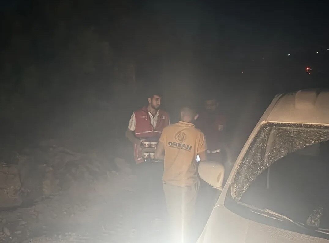 Kızılay'dan Alevlerle Mücadele Eden Ekiplere Destek (2)