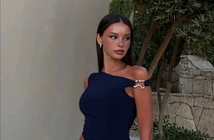 Lale Onuk Kimdir Survivor Berkan Karabulut Ile Aşklarını Resmileştirdi (12)