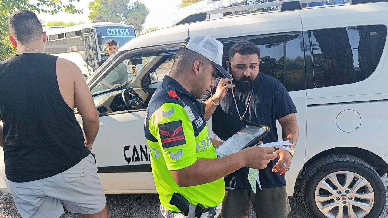 Manavgat’ta Sigorta Sistemi Arızası Sürücüyü Zor Duruma Soktu (3)