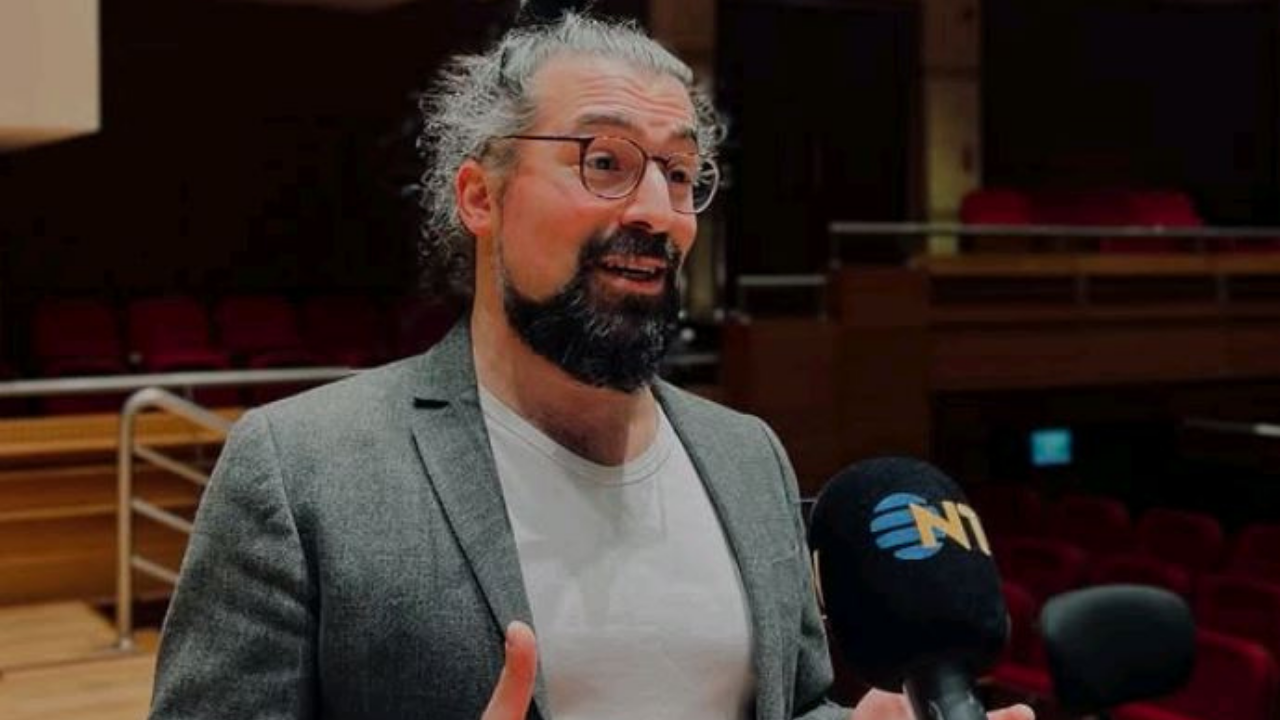 Masis Aram Gözbek Kimdir İstanbul Doğumlu Koro Şefinin Kariyer Detayları (7)