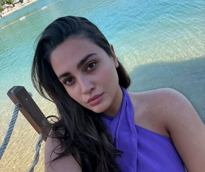 Melisa Ural Kimdir Sibel Can Ve Hakan Ural’ın Kızı Hakkında Merak Edilenler (4)