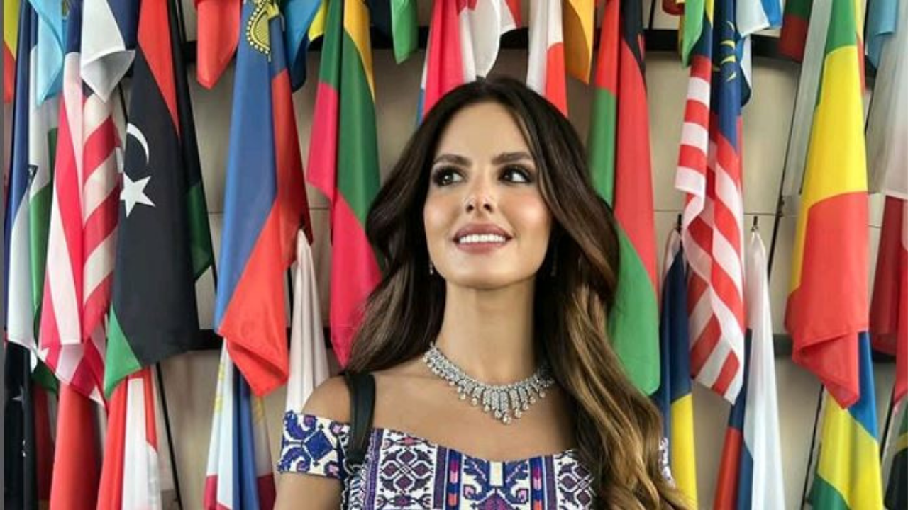 Miss Universe’de Filistin’i Temsil Eden İlk Kadın Nadeen Ayoub Kimdir, Kaç Yaşında (2)