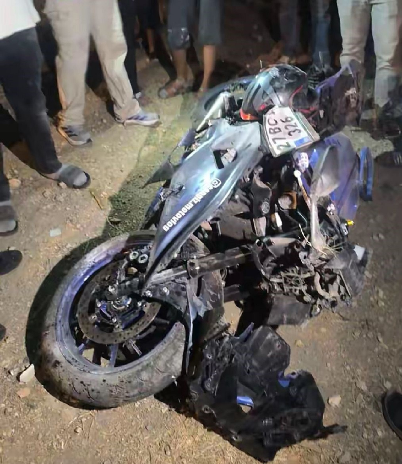 Motosiklet Tutkununun Hayatını Kaybettiği Kaza Kask Kamerasına Yansıdı (1)