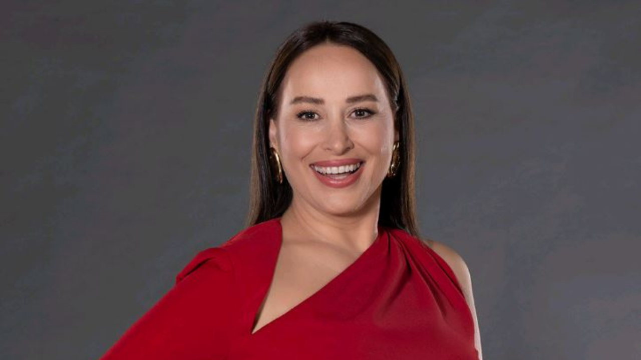 Nur Viral Kimdir Kaç Yaşında, Nereli Ve Hangi Programı Sunuyor (4)