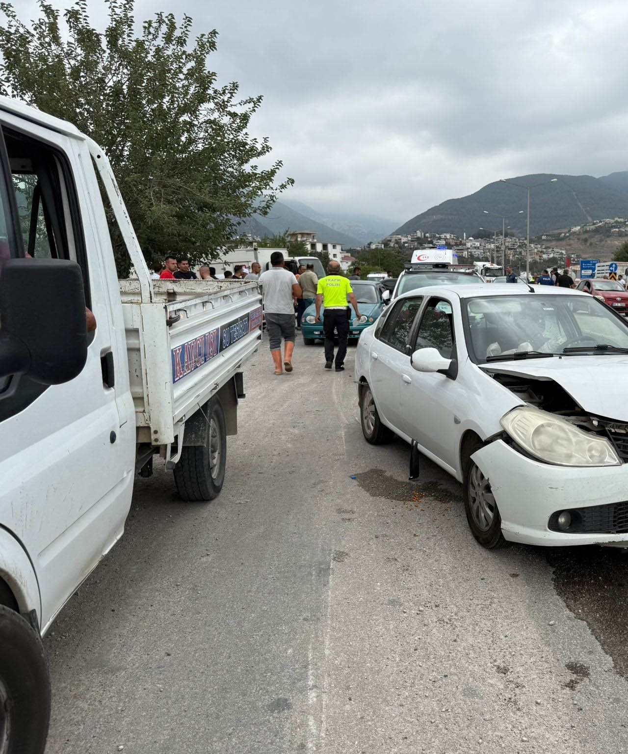 Osmaniye’de Iki Otomobil Çarpıştı 3 Yaralı (3)