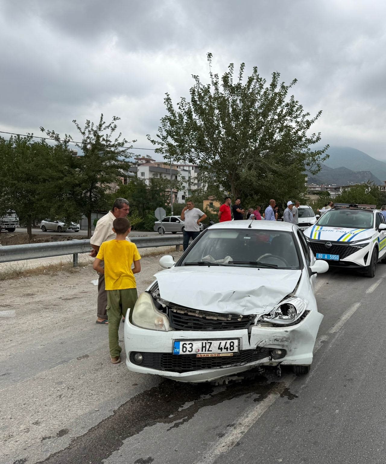 Osmaniye’de Iki Otomobil Çarpıştı 3 Yaralı (4)