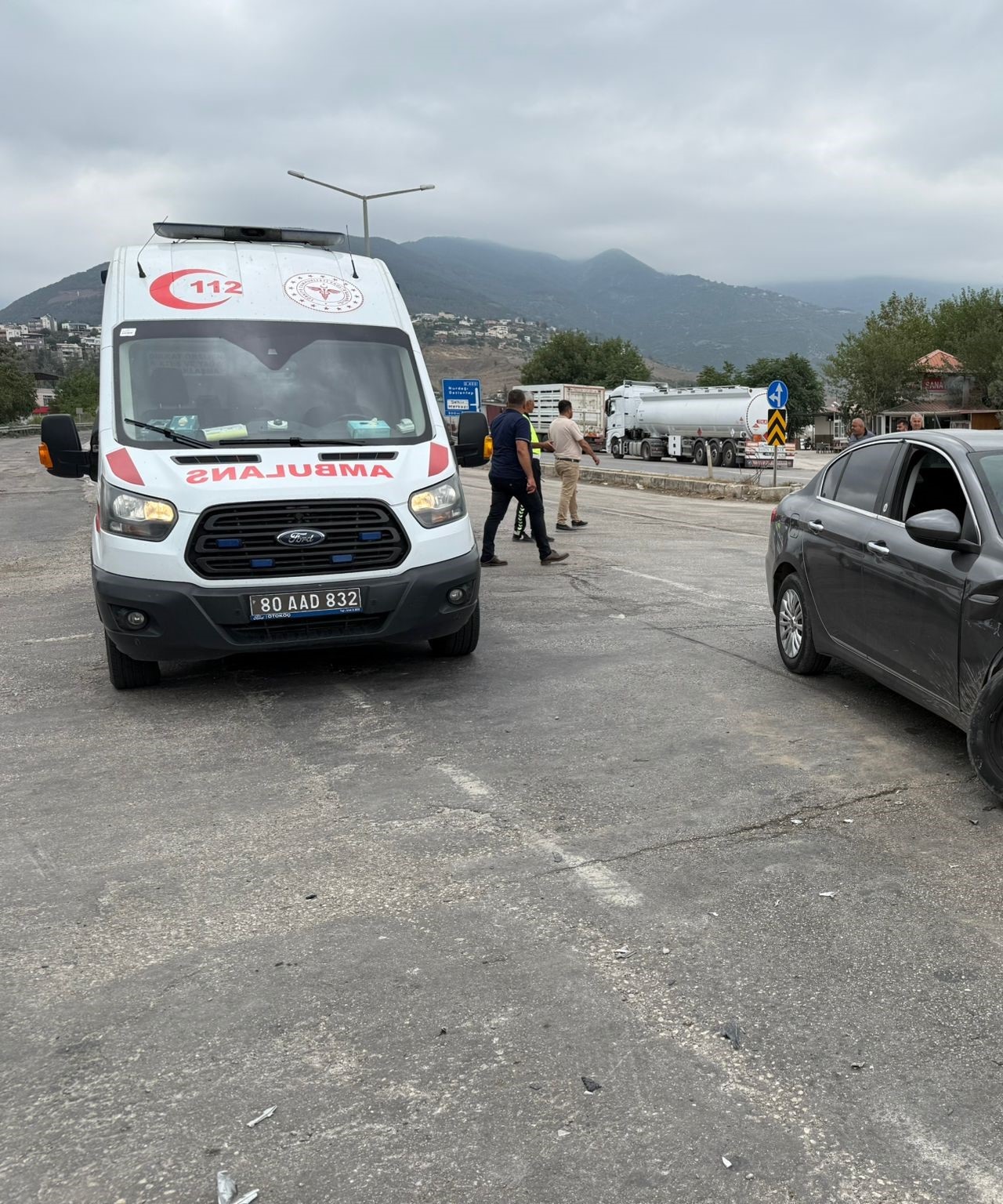 Osmaniye’de Iki Otomobil Çarpıştı 3 Yaralı (5)