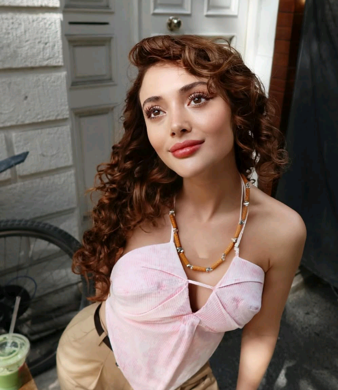 Rabia Soytürk’ten Botoks Ve Dolgu İddialarına Sert Tepki “Yüzümü Salın!” (6)