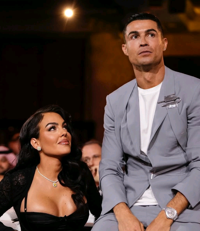 Ronaldo Ve Georgina Gizlice Evlendi Mi Yüzük Paylaşımı Olay Yarattı (5)