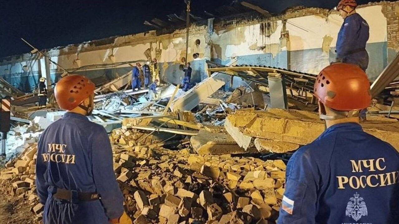 Rusya’da Fabrikada Patlama 11 Ölü, 130 Yaralı (1)