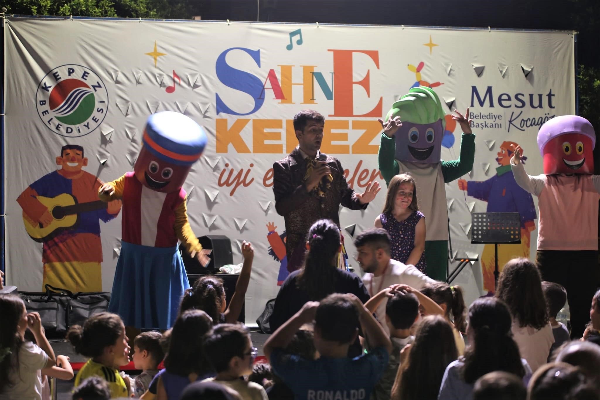 Sahne Kepez Ile Sanat Sokakta, Eğlence Mahallelerde (4)
