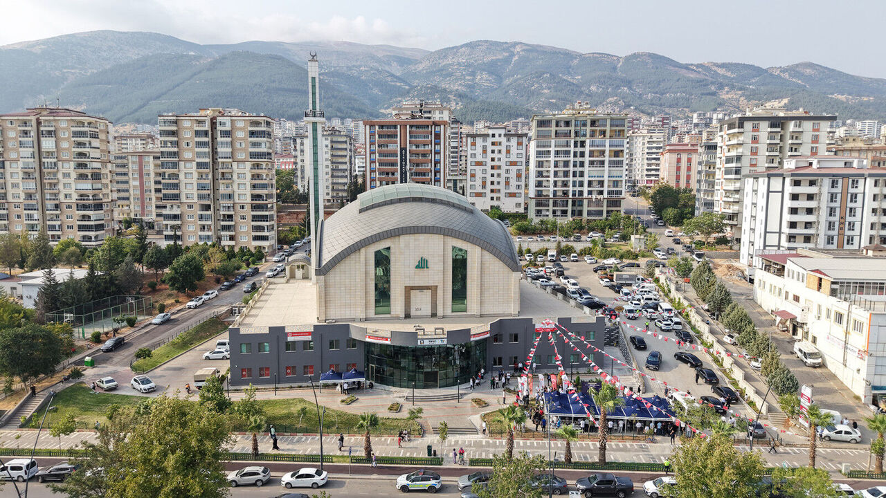Tanrıverdi Ailesinden Kahramanmaraş'a Dev Hizmet Yeni Tesisler Kapılarını Açtı (1)