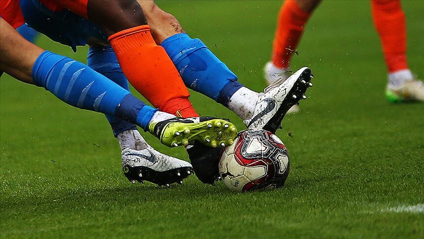 Topsuz Alanda Penaltı Olur Mu Futbol Kurallarında Yeni Tartışma (2)