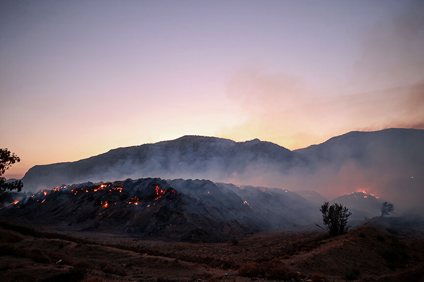 Türkiye’nin Dört Bir Yanında Orman Yangınlarıyla Mücadele Sürüyor (6)