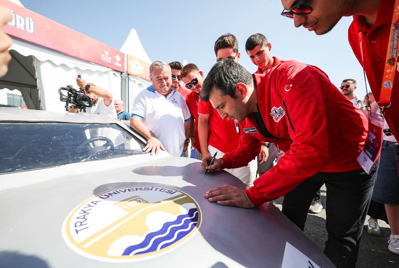 Türkiye’nin Gelir Vergisi Rekortmeni Selçuk Bayraktar Oldu (4)