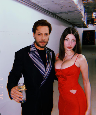 Ünlü Çiftin Aşk Dolu Anları Sosyal Medyayı Salladı (2)