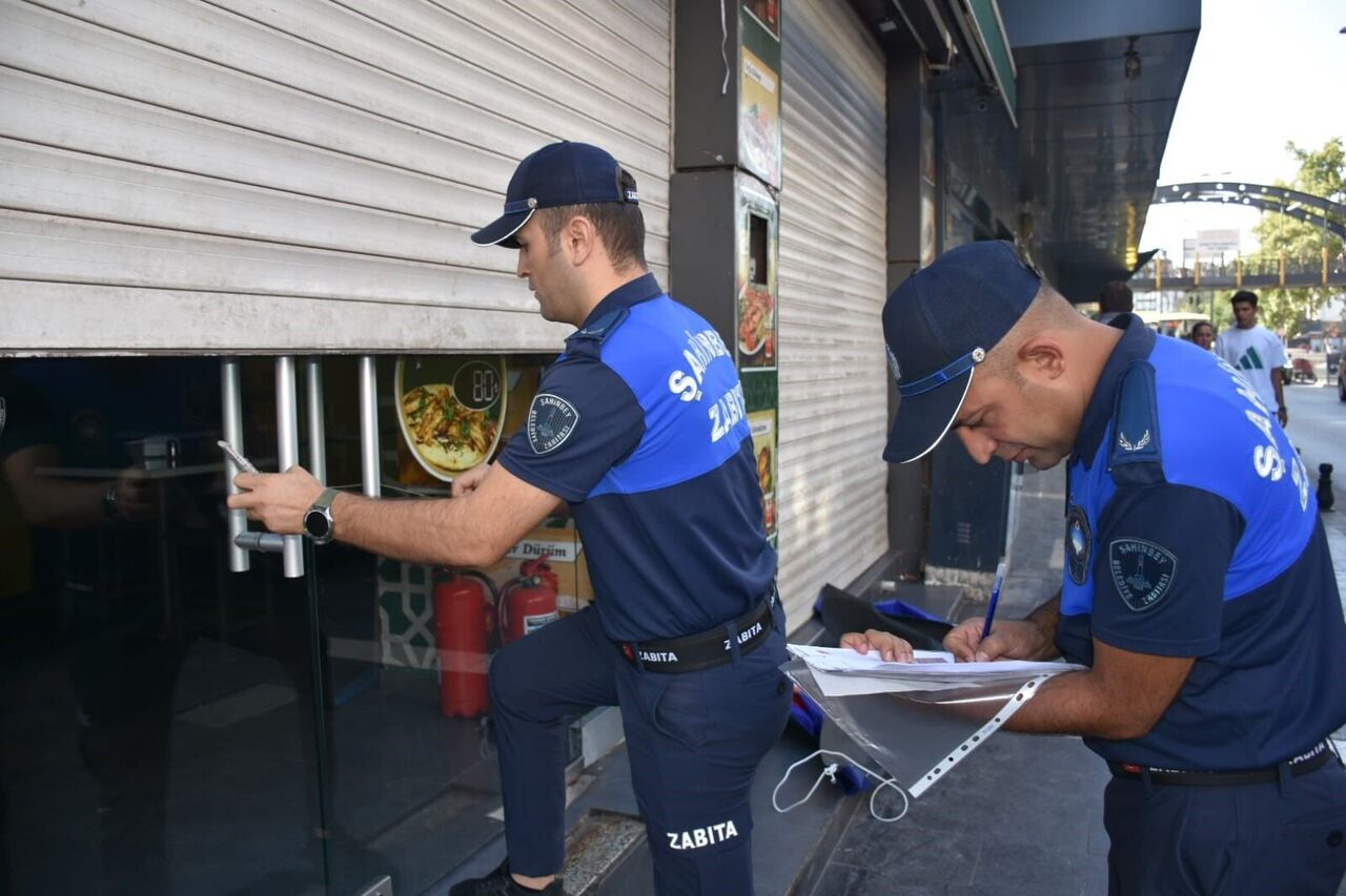 Zabıta Tarihi Geçmiş Ürünleri Tespit Etti, İşletme Kapatıldı (3)