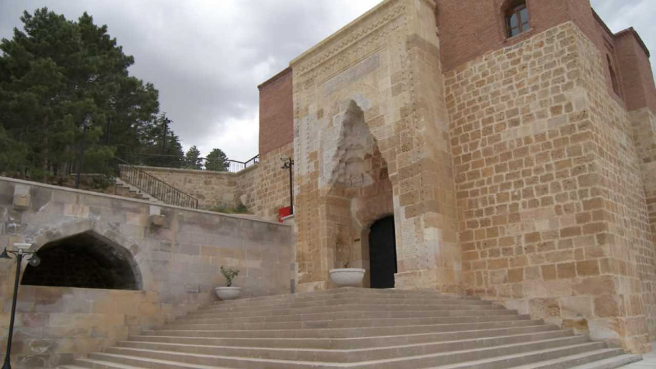 Ashab I Kehf Mağarası Nerede Ve Hikayesi Nedir (5)