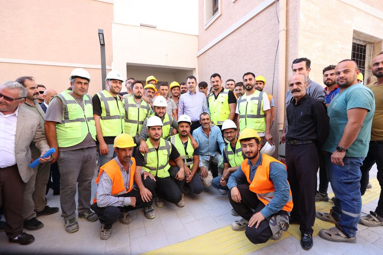 Bakan Kurum’dan İsa Divanlı Toki̇ Konutlarına Ziyaret (3)