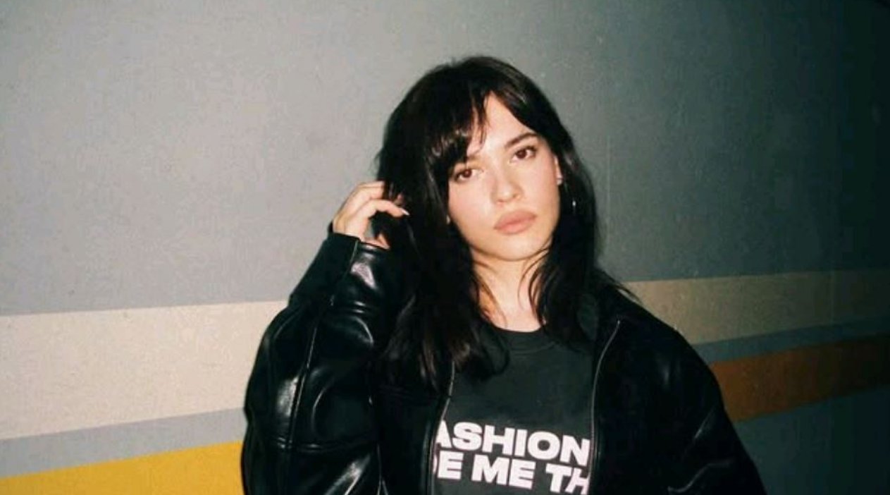 Çarpıntı Dizisinin Sezin’i Helin Elveren Kimdir, Kaç Yaşında (3)