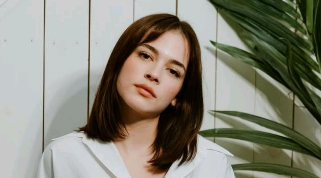 Çarpıntı Dizisinin Sezin’i Helin Elveren Kimdir, Kaç Yaşında (4)