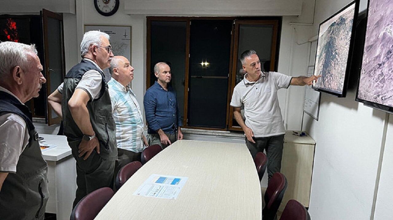 Denizli Ve Karabük’te Orman Yangınlarına Müdahale Sürüyor (3)