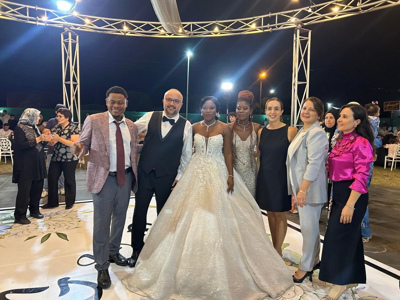 Ganalı Gelin Gifty, Gifty, Davul Zurna Eşliğinde Dünya Evine Girdi (2)