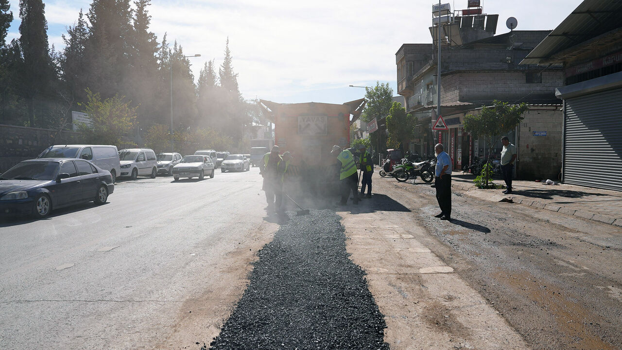 Girne Caddesi Asfalt Yama (2)