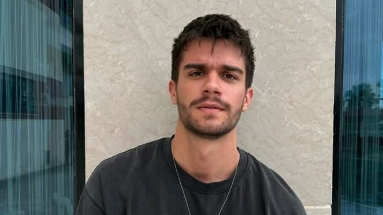 Gözleri Karadeniz Dursun’u Eren Ören Kimdir Kaç Yaşında, Hangi Dizilerde Rol Aldı (3)