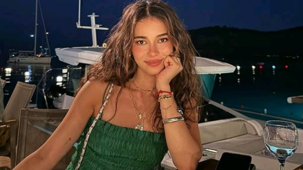 Gözleri Karadeniz Fatoş’u Türkü Su Demirel Kimdir Kaç Yaşında Ve Nereli (7)